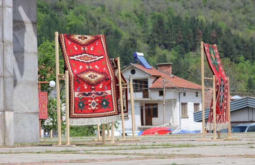Фестивал на Чипровския килим 2025