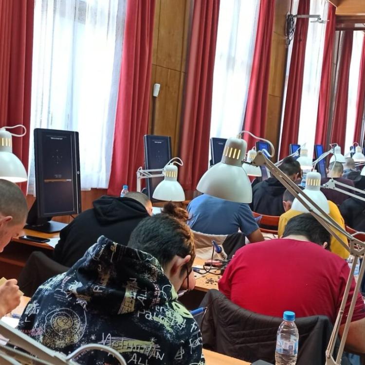 Пет национални състезания по професии за ученици се провеждат от 10 до 13 април в Банско, Ямбол, Велинград и София
